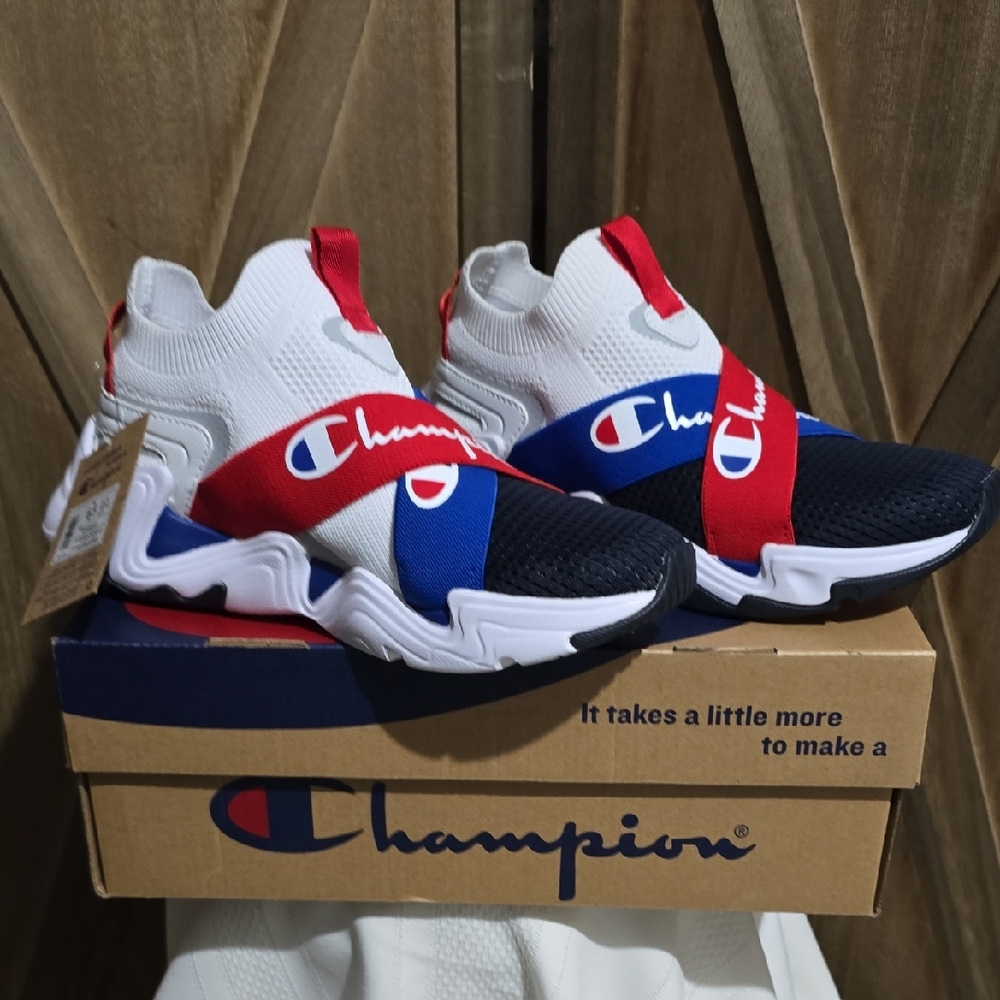 NIB Champion Hyper Cross Low Red White Blue Slip On Sneaker Size 6.5 Youth